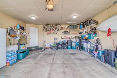 912 37th Avenue S Moorhead MN 56560