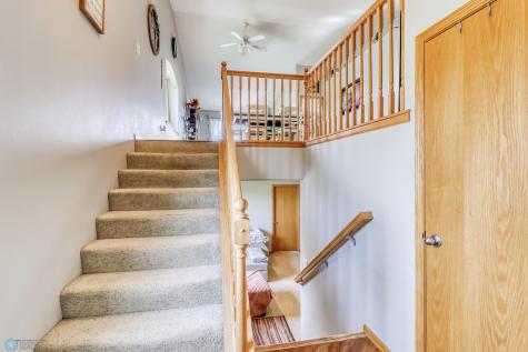 912 37th Avenue S Moorhead MN 56560