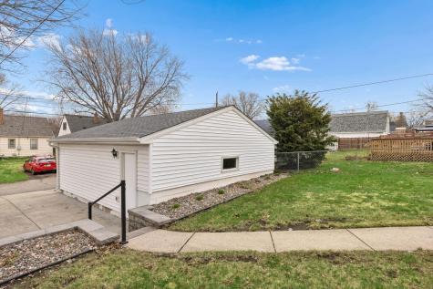 1935 Arlington Avenue E Saint Paul MN 55119