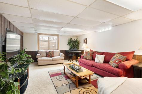 710 3rd Avenue NW Austin MN 55912