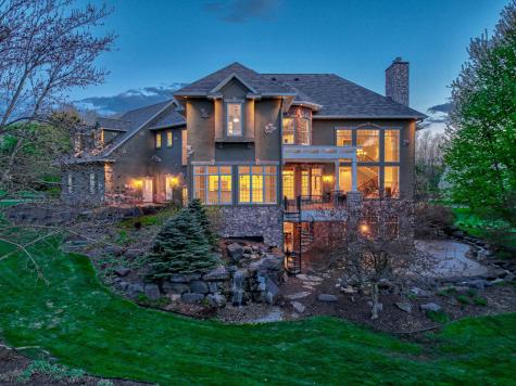 327 Lindsay Road Hudson WI 54016