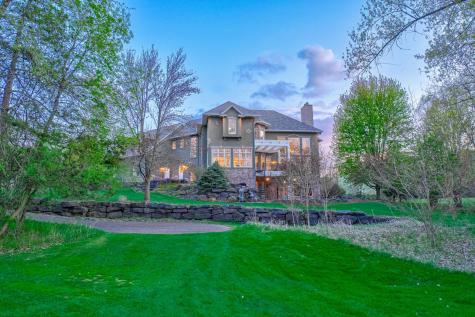 327 Lindsay Road Hudson WI 54016