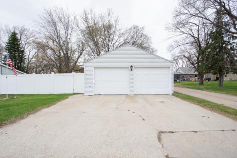502 2 Street NW Barnesville MN 56514