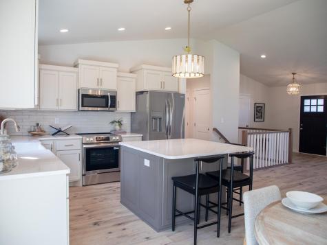 3612 Decorah Way S Fargo ND 58104