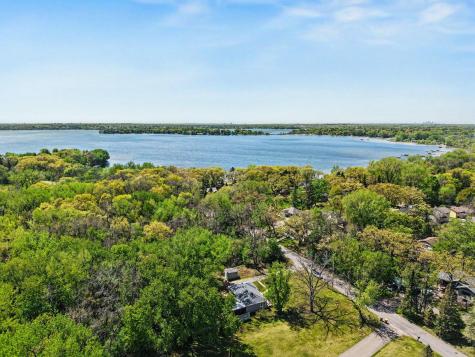 5214 E County N Dellwood MN 55110