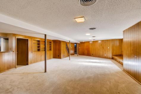 524 Mississippi River Boulevard S Saint Paul MN 55116