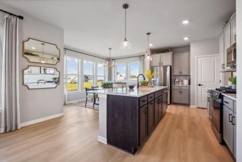 1542 Philipp Way Shakopee MN 55379