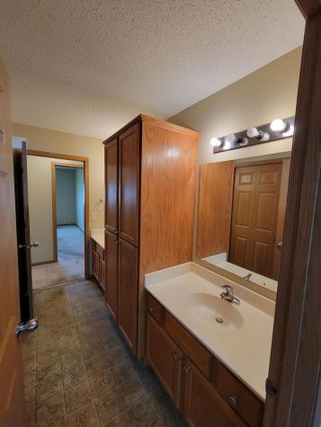 1059 Manor Court Saint Cloud MN 56303
