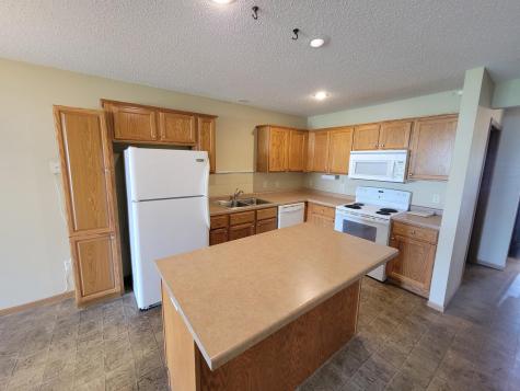 1059 Manor Court Saint Cloud MN 56303