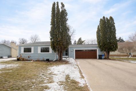 3402 Par Street N Fargo ND 58102