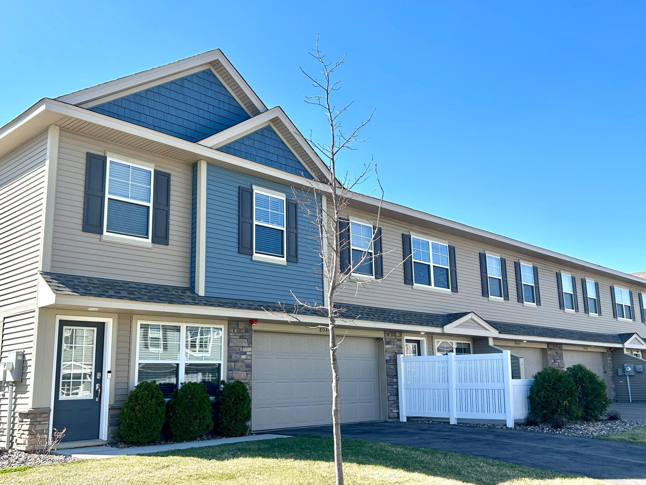 8042 Abercrombie Lane Woodbury MN 55129