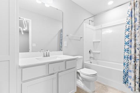 8042 Abercrombie Lane Woodbury MN 55129