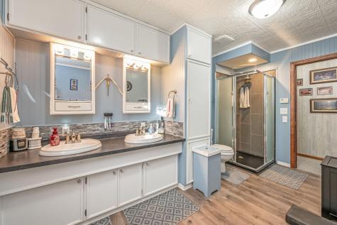 600 Plum Avenue Windom MN 56101