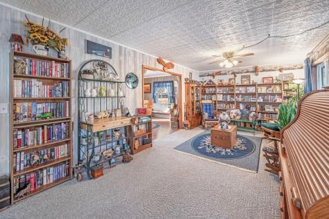 600 Plum Avenue Windom MN 56101