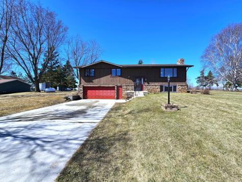 17132 River Oaks Boulevard Fergus Falls MN 56537