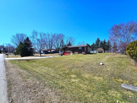 17132 River Oaks Boulevard Fergus Falls MN 56537