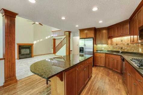 1598 Summit Shores Circle Burnsville MN 55306