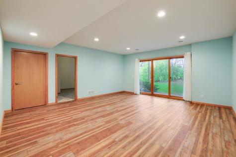 1598 Summit Shores Circle Burnsville MN 55306