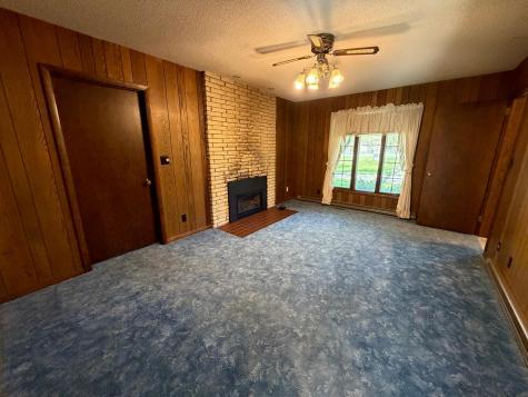 814 11th Avenue SE Roseau MN 56751