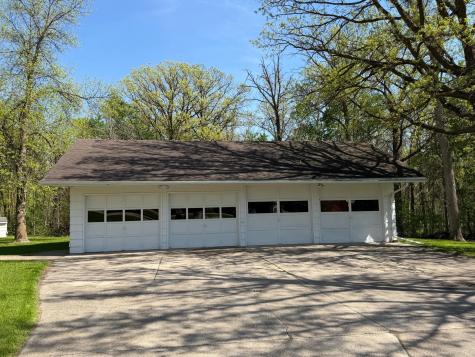 814 11th Avenue SE Roseau MN 56751