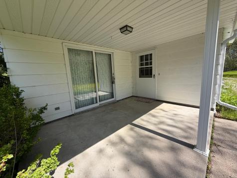 814 11th Avenue SE Roseau MN 56751