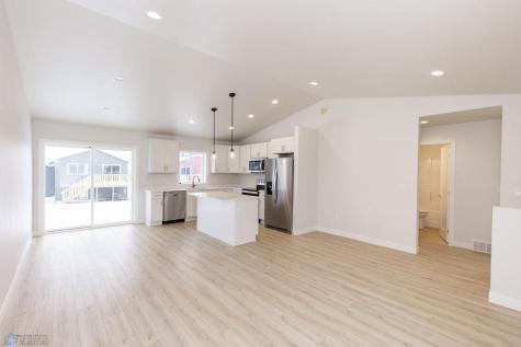 6638 68 Street S Horace ND 58047