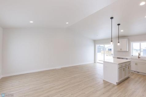 6638 68 Street S Horace ND 58047