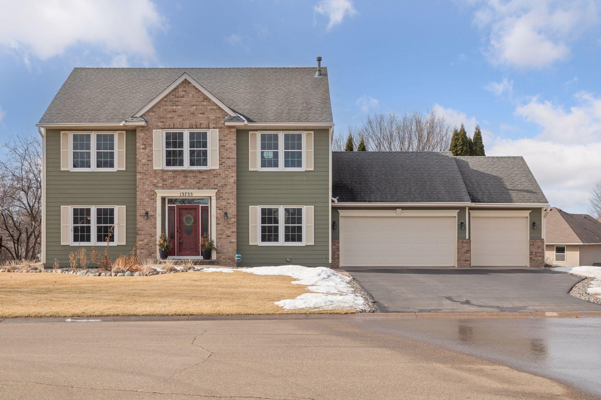 13735 Fair Oak Court Apple Valley MN 55124