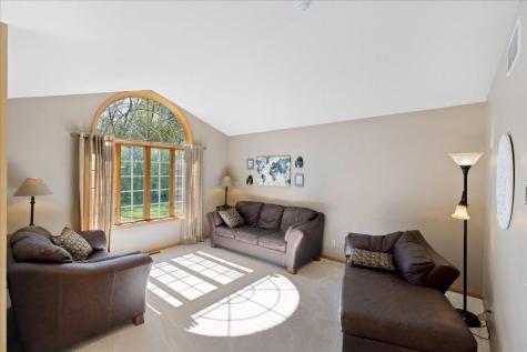 25647 Gustavus Court Wyoming MN 55092