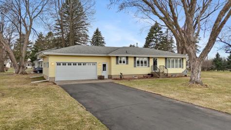 635 Edgemont Drive NE Saint Cloud MN 56304