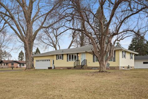 635 Edgemont Drive NE Saint Cloud MN 56304