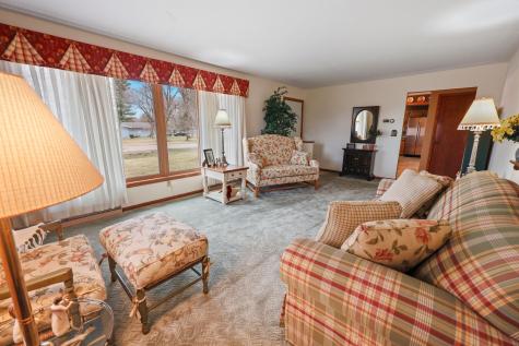 635 Edgemont Drive NE Saint Cloud MN 56304