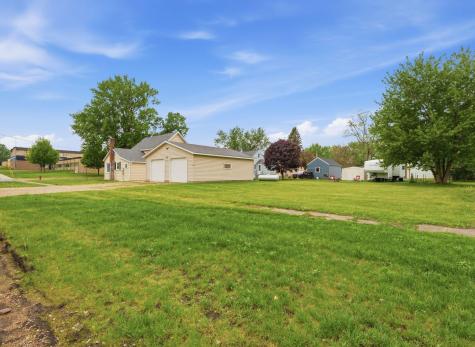 278 Chestnut Street NE Mazeppa MN 55956