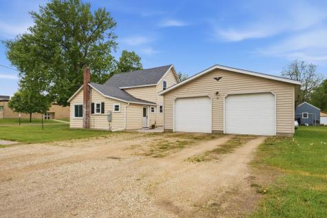 278 Chestnut Street NE Mazeppa MN 55956