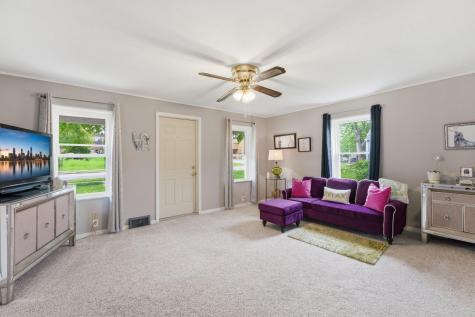 278 Chestnut Street NE Mazeppa MN 55956