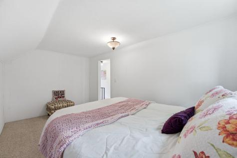 278 Chestnut Street NE Mazeppa MN 55956