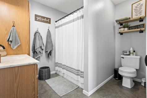 1051 42nd Avenue W West Fargo ND 58078