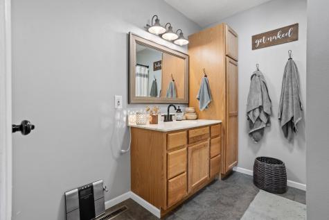 1051 42nd Avenue W West Fargo ND 58078