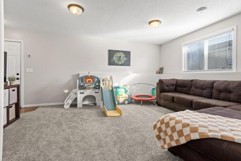 1051 42nd Avenue W West Fargo ND 58078