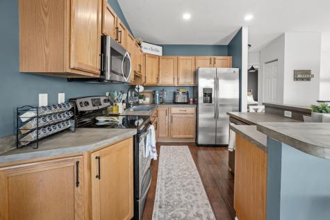 1051 42nd Avenue W West Fargo ND 58078