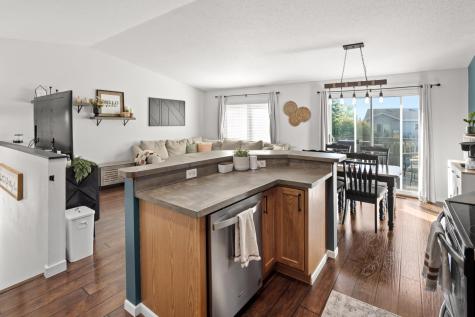 1051 42nd Avenue W West Fargo ND 58078