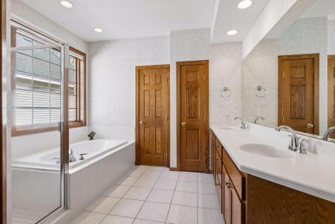 9954 Wellington Lane Woodbury MN 55125