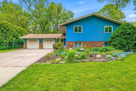 3380 Dunlap Street N Arden Hills MN 55112