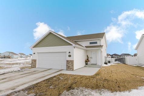 7316 30th Street S Fargo ND 58104