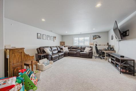 7316 30th Street S Fargo ND 58104