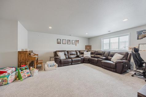 7316 30th Street S Fargo ND 58104