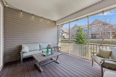 8652 Lake Riley Drive Chanhassen MN 55317