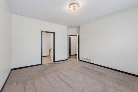 8652 Lake Riley Drive Chanhassen MN 55317