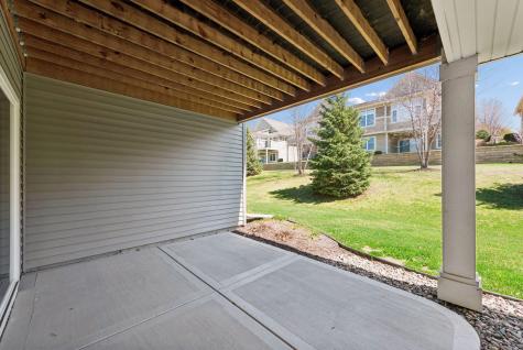 8652 Lake Riley Drive Chanhassen MN 55317