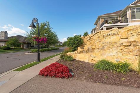8652 Lake Riley Drive Chanhassen MN 55317
